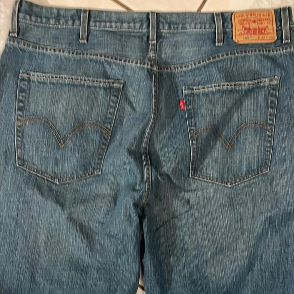 Levi's Blue Relaxed Fit Jeans with Cropped Length Size W42 L30